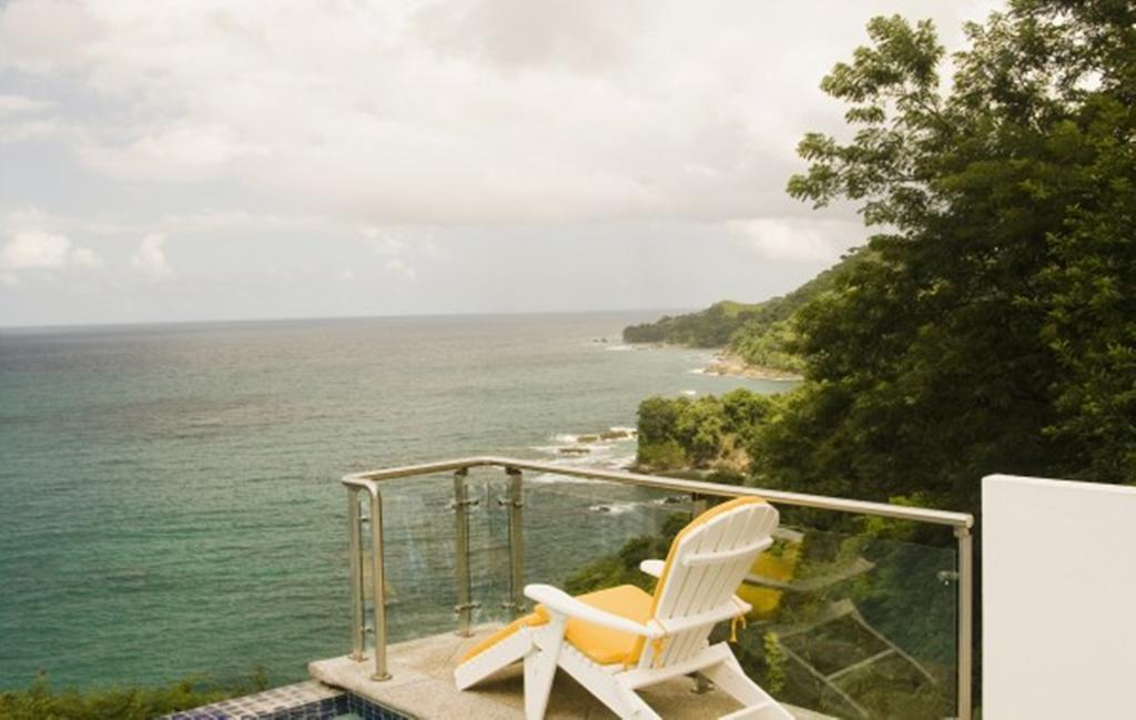 Being Villa Plymouth Exterior foto